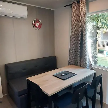 Sarzana- Mobilhome 5 Persone Pool And Garden سارزانا