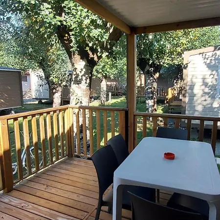 Sarzana- Mobilhome 5 Persone Pool And Garden سارزانا